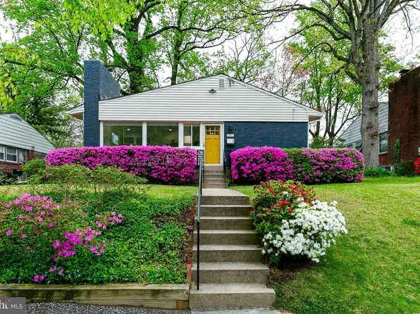 7507 Glenside Dr, Takoma Park, MD 20912