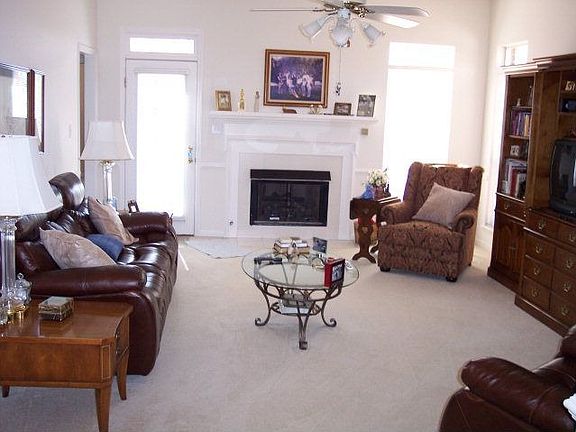 5th image of 2930 Hillcreek Dr