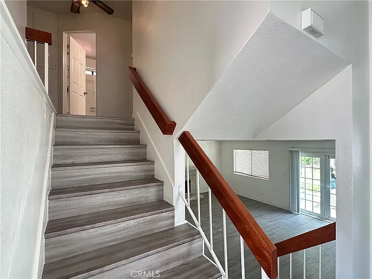 19178 Bel Air Dr — Photo 9