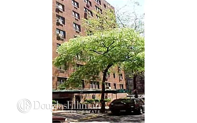 Sold by Douglas Elliman | media 14