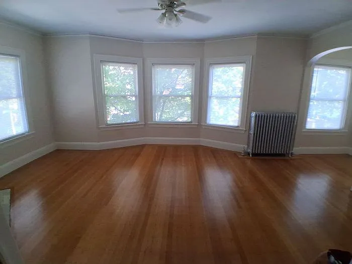 354 Harvard St — Photo 5