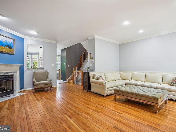 5th image of 4024 Heatherstone Ct