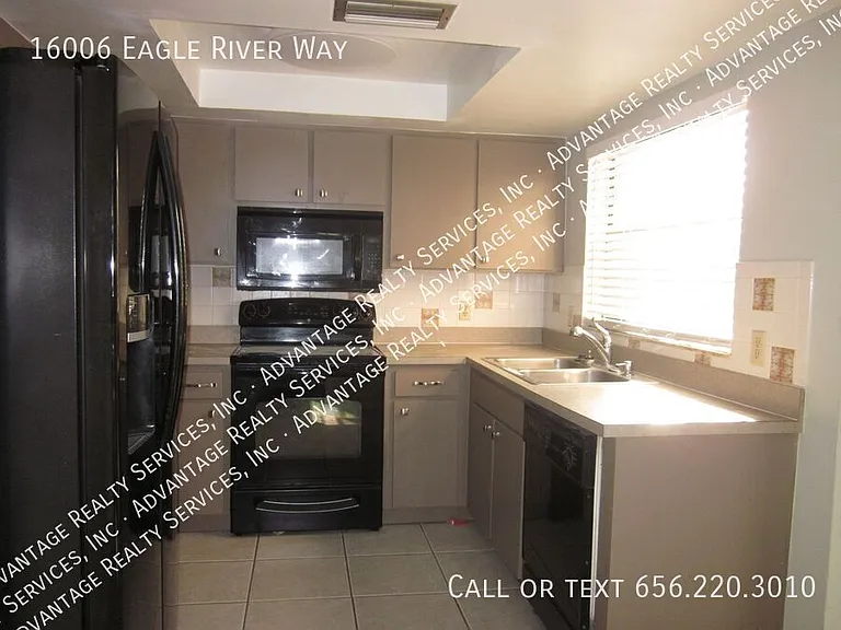 16006 Eagle River Way — Photo 3