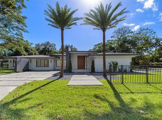 (Undisclosed Address), Pinecrest, FL 33156