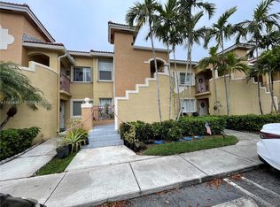 7851 NW 6th St APT 203, Pembroke Pines, FL 33024