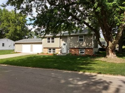 402 E 12th St Pl N, Newton, IA, 50208