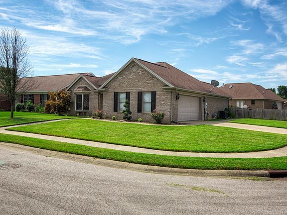 3rd image of 5372 Meadow Run Dr