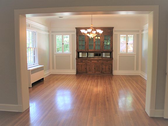 5th image of 2725 E 7th Avenue Pkwy