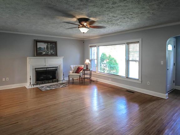 2nd image of 722 Cottage Dr