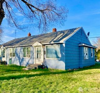 81 83 NE G Street, Ephrata, WA, 98823