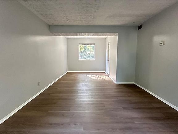 3rd image of 2176 Hopkins Mill Ln