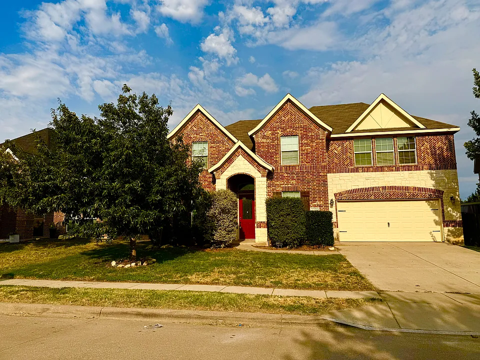 5021 Sunwood Cir