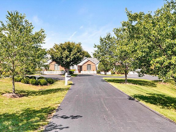 3rd image of 129 Village Green Dr #9