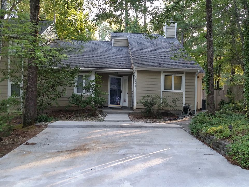 1st image of 5015 Pine Cone Dr