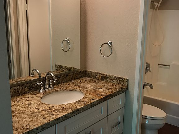 4th image of 6 Corniche Dr Unit B