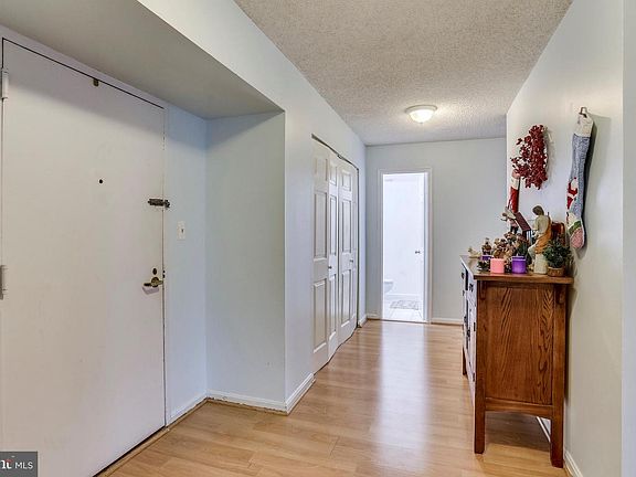 4th image of 3800 Powell Ln APT 722