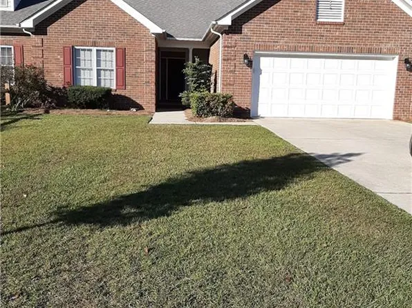 4421 Bluebush Dr, Fayetteville, NC 28312