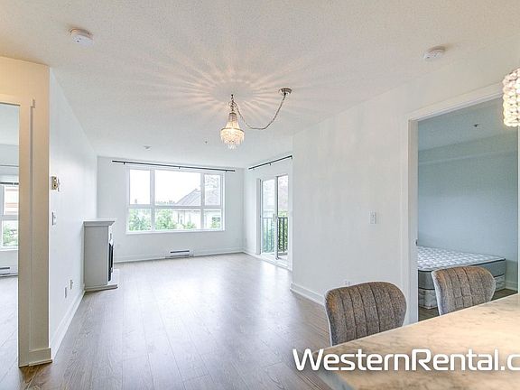 4th image of 15265 17a Ave #304