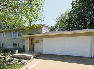 8309 W 42nd St, Sioux Falls, SD 57106