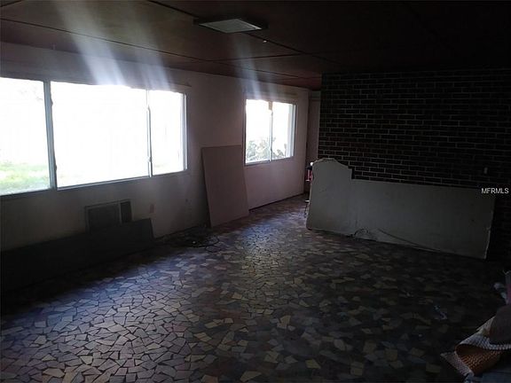 3rd image of 1417 Alameda Dr N