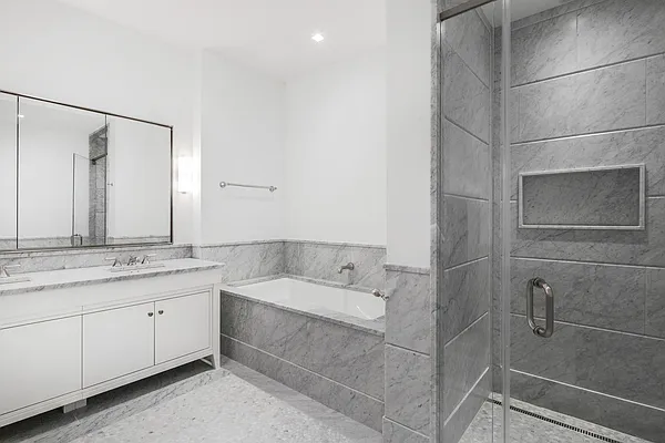 Rented by Douglas Elliman | media 24