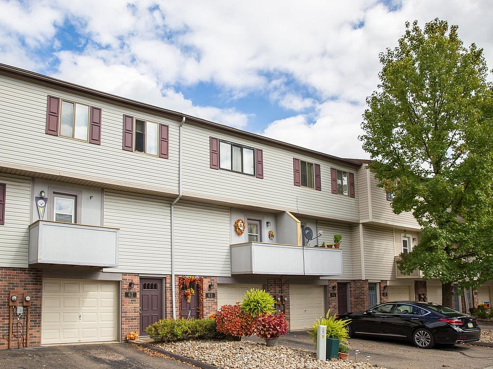 Shangri-La Townhomes