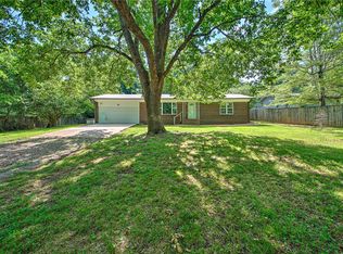 16 N Redbud Ave, West Fork, AR 72774