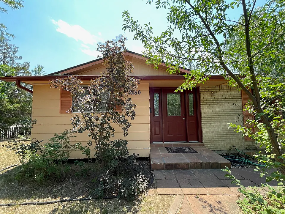 4280 E Aurora Ave
