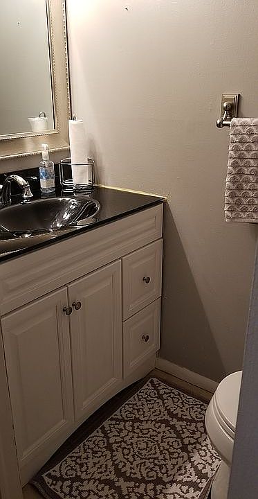 1/2 bath