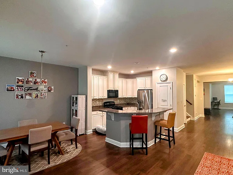 3209 Krista Ln — Photo 7