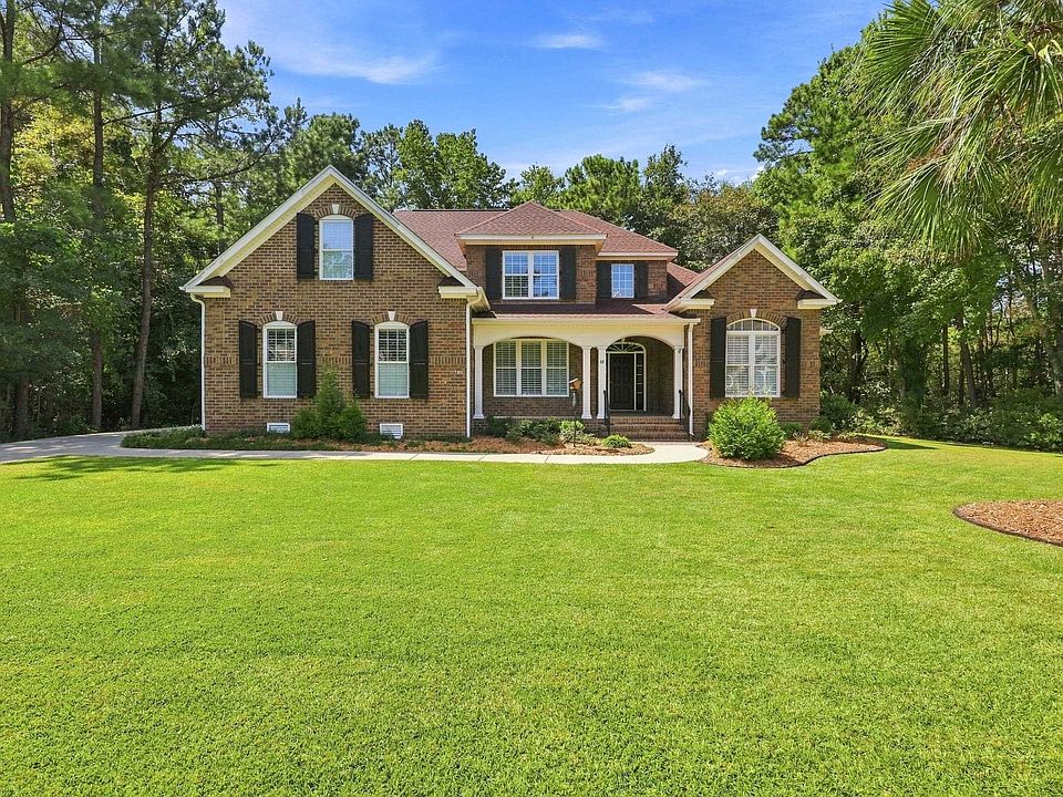1st image of 45 Highwood Circle