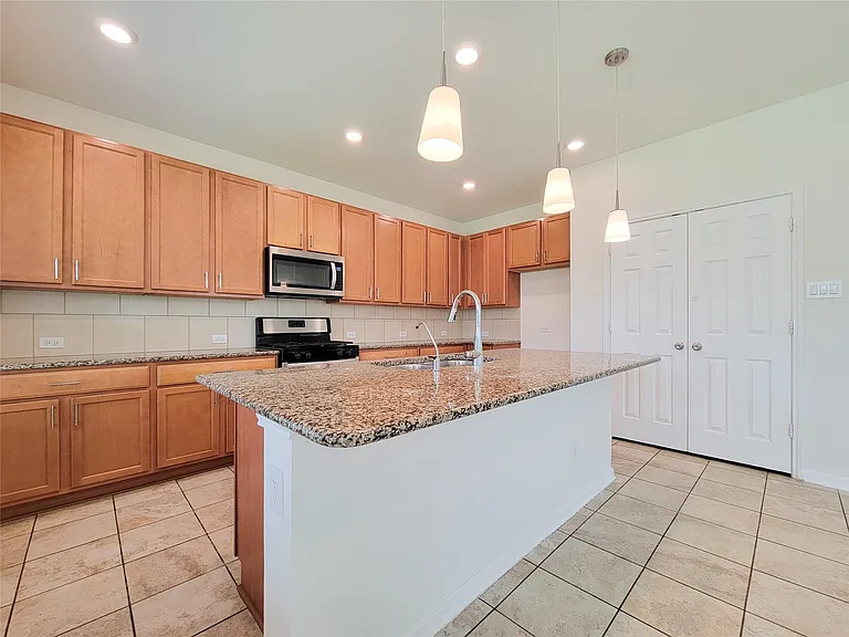 14108 Wedgewood Lakes Ct — Photo 11