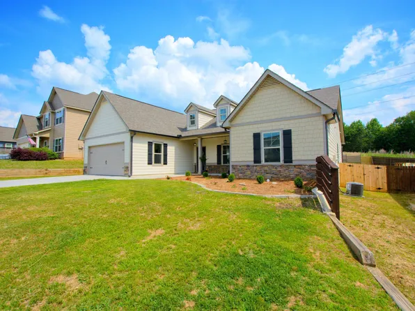 226 Valley Dr, Bremen, GA 30110