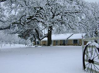 741 Bryant Rd, Valley View, TX 76272