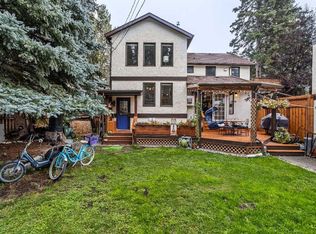 118 N Rundle Dr, Canmore, AB T1W 2L9