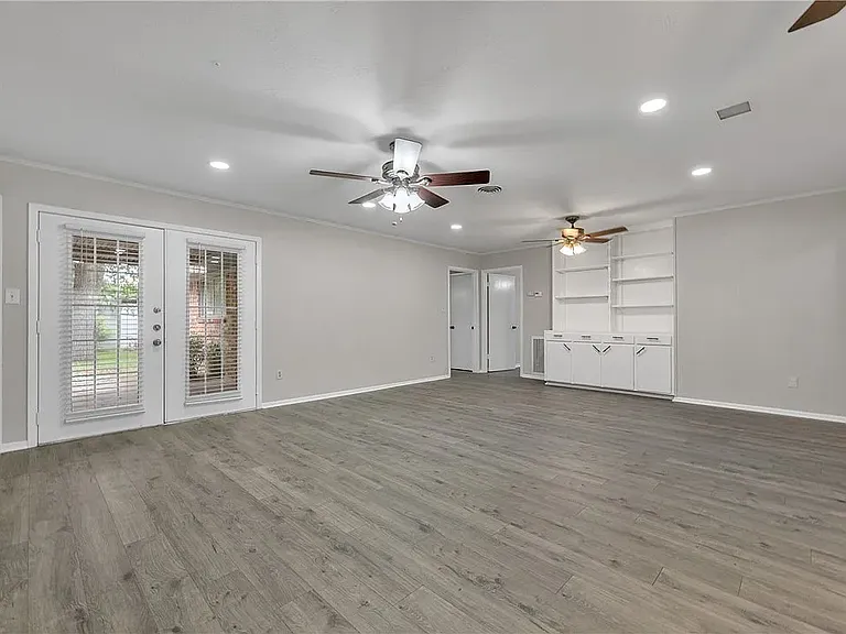 1312 Timm Dr — Photo 4
