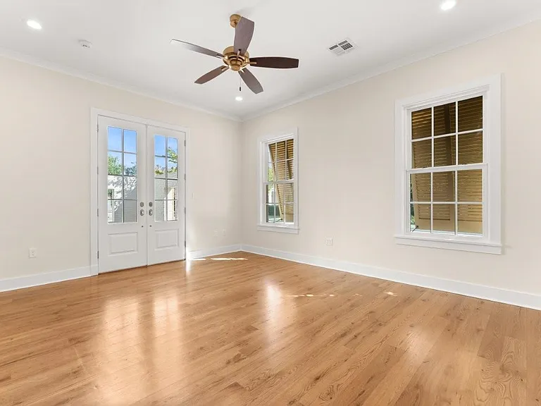 2050 Jabez Dr — Photo 39