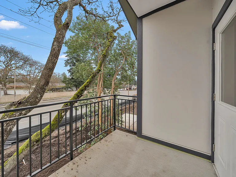 8702 Bridgeport Way SW #101 — Photo 5