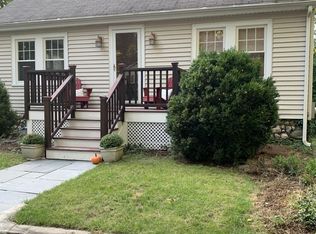 10 Garden Path, Wayland, MA 01778