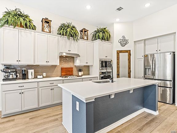 3rd image of 1602 BUCKNER PL
