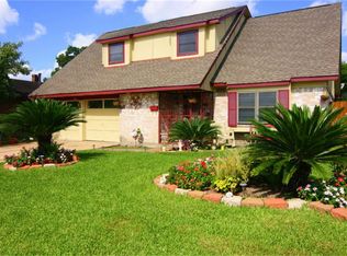10411 Kirkshire Dr, Houston, TX 77089