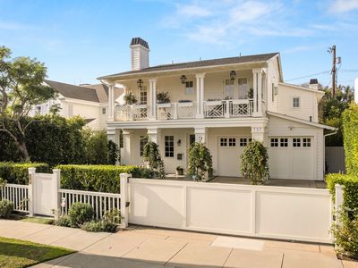 737 El Medio Ave, Pacific Palisades, CA, 90272