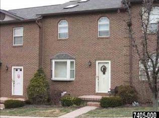 271 W Chestnut St, Dallastown, PA 17313