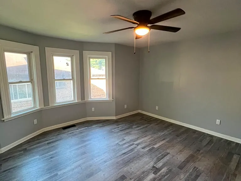 3006 Glenway Ave — Photo 7