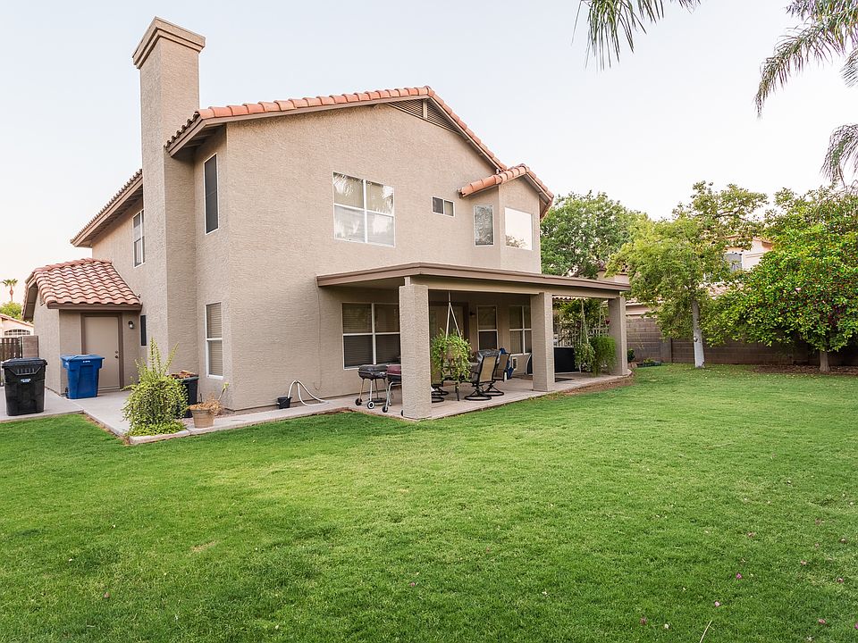 2nd image of 1202 E Azure Sea Ln