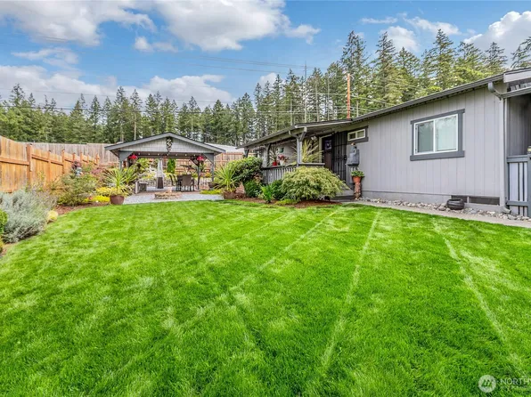 20801 Bonanza Drive E, Bonney Lake, WA 98391