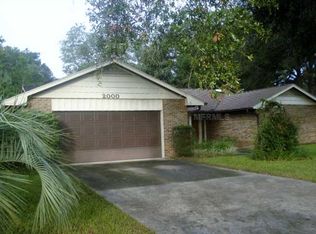 2000 Larchmont Dr, Deland, FL 32724