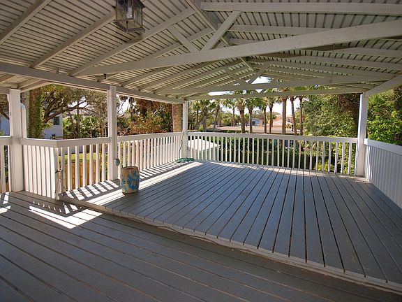 3rd image of 1460 Beach Ave