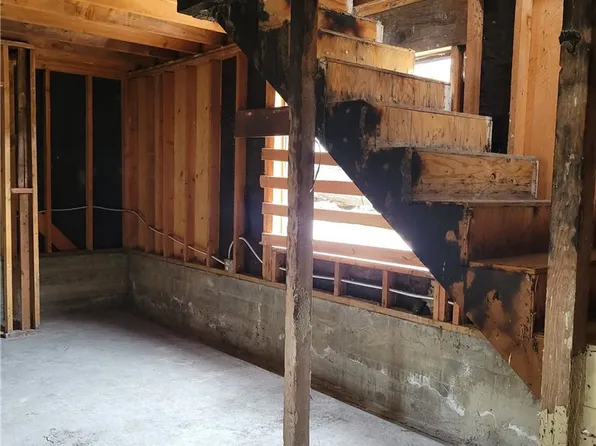 10237 Silverton Ave, Tujunga, CA 91042