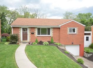 1054 Greenlawn Dr, Pittsburgh, PA